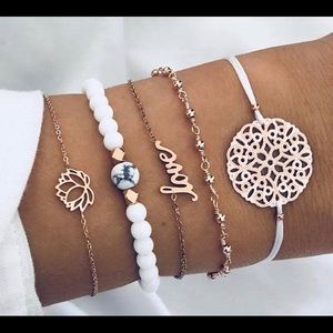 3/$15 Lot of bracelets